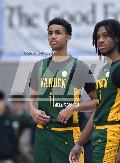 Thumbnail 2 in Vanden vs. Sheldon (Folsom New Year's Challenge) photogallery.