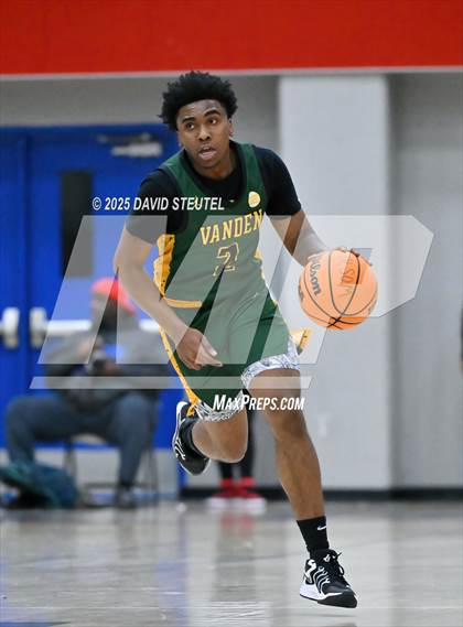 Thumbnail 2 in Vanden vs. Sheldon (Folsom New Year's Challenge) photogallery.