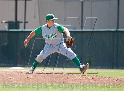 Thumbnail 3 in De La Salle @ St. Mary's (Game 2) photogallery.