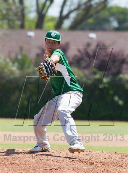 Thumbnail 3 in De La Salle @ St. Mary's (Game 2) photogallery.