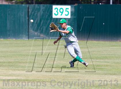 Thumbnail 1 in De La Salle @ St. Mary's (Game 2) photogallery.