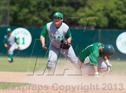 Thumbnail 3 in De La Salle @ St. Mary's (Game 2) photogallery.