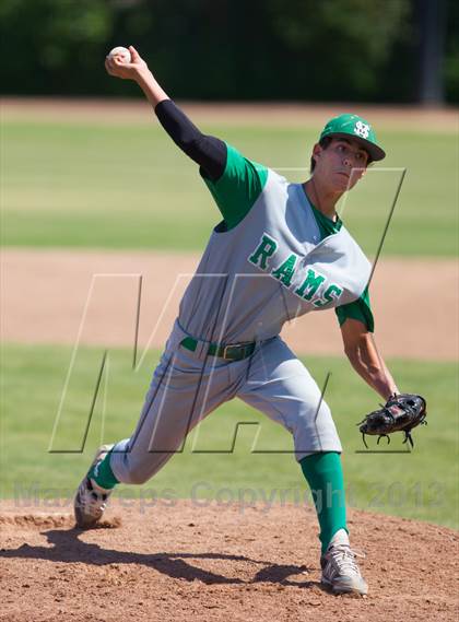 Thumbnail 2 in De La Salle @ St. Mary's (Game 2) photogallery.