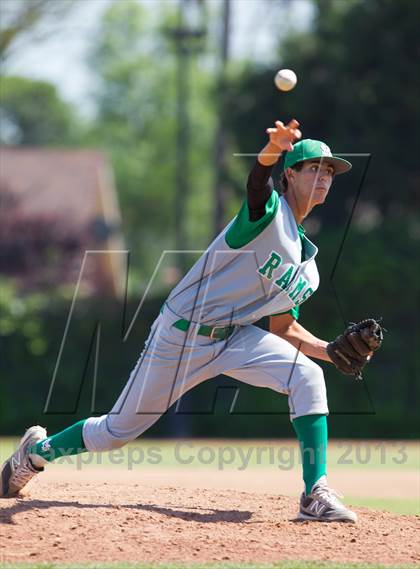 Thumbnail 2 in De La Salle @ St. Mary's (Game 2) photogallery.