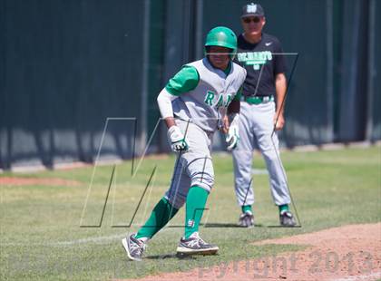 Thumbnail 2 in De La Salle @ St. Mary's (Game 2) photogallery.
