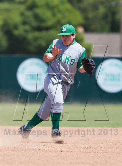 Thumbnail 2 in De La Salle @ St. Mary's (Game 2) photogallery.