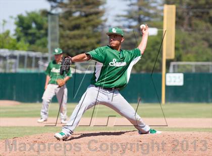Thumbnail 3 in De La Salle @ St. Mary's (Game 2) photogallery.