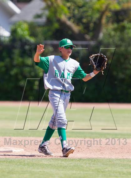 Thumbnail 3 in De La Salle @ St. Mary's (Game 2) photogallery.