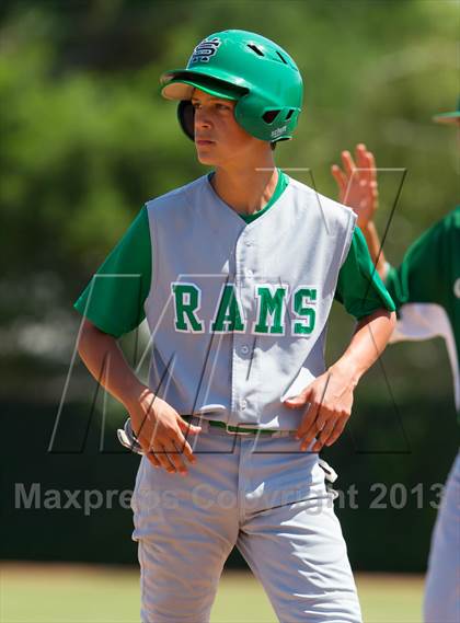 Thumbnail 3 in De La Salle @ St. Mary's (Game 2) photogallery.