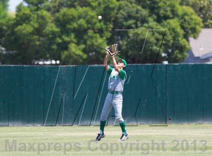 Thumbnail 1 in De La Salle @ St. Mary's (Game 2) photogallery.