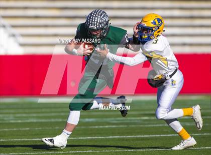 Thumbnail 1 in Lawrence vs. Westhampton Beach (Division III Long Island Championship) photogallery.