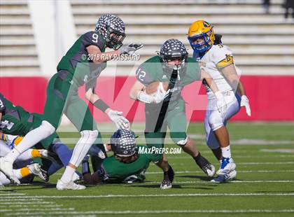 Thumbnail 1 in Lawrence vs. Westhampton Beach (Division III Long Island Championship) photogallery.