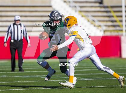 Thumbnail 3 in Lawrence vs. Westhampton Beach (Division III Long Island Championship) photogallery.
