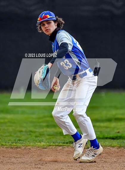 Thumbnail 1 in Alta Loma @ West Covina photogallery.