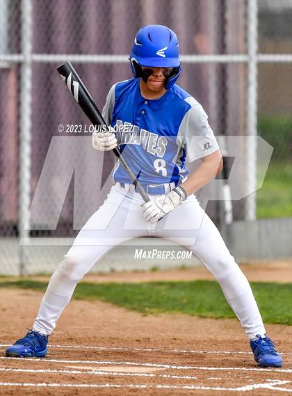 Thumbnail 3 in Alta Loma @ West Covina photogallery.