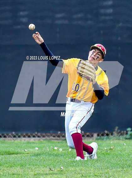 Thumbnail 1 in Alta Loma @ West Covina photogallery.