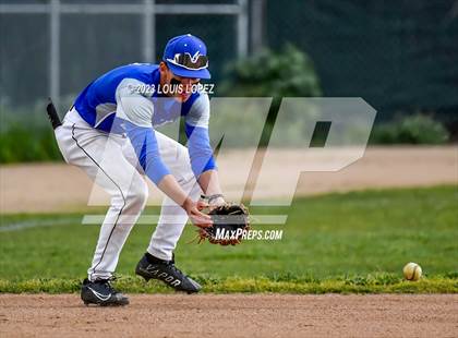 Thumbnail 3 in Alta Loma @ West Covina photogallery.