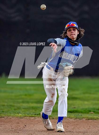 Thumbnail 3 in Alta Loma @ West Covina photogallery.
