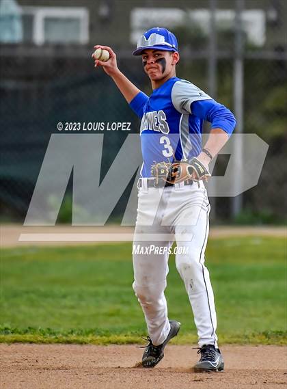 Thumbnail 1 in Alta Loma @ West Covina photogallery.