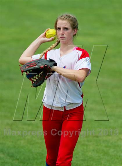 Thumbnail 2 in Leander vs. Gregory-Portland (UIL 4A Region IV Regional Quarter Finals) photogallery.