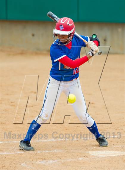 Thumbnail 1 in Leander vs. Gregory-Portland (UIL 4A Region IV Regional Quarter Finals) photogallery.