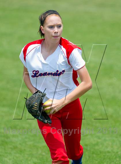 Thumbnail 1 in Leander vs. Gregory-Portland (UIL 4A Region IV Regional Quarter Finals) photogallery.