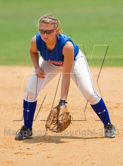 Thumbnail 1 in Leander vs. Gregory-Portland (UIL 4A Region IV Regional Quarter Finals) photogallery.