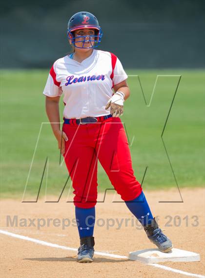 Thumbnail 3 in Leander vs. Gregory-Portland (UIL 4A Region IV Regional Quarter Finals) photogallery.