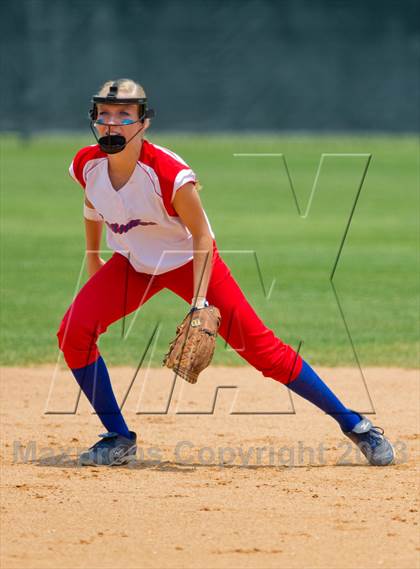 Thumbnail 2 in Leander vs. Gregory-Portland (UIL 4A Region IV Regional Quarter Finals) photogallery.