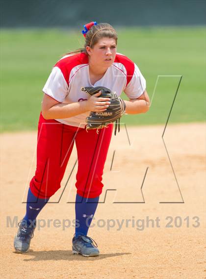 Thumbnail 3 in Leander vs. Gregory-Portland (UIL 4A Region IV Regional Quarter Finals) photogallery.