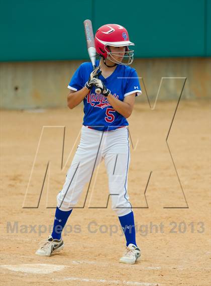 Thumbnail 1 in Leander vs. Gregory-Portland (UIL 4A Region IV Regional Quarter Finals) photogallery.