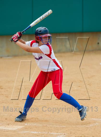 Thumbnail 3 in Leander vs. Gregory-Portland (UIL 4A Region IV Regional Quarter Finals) photogallery.