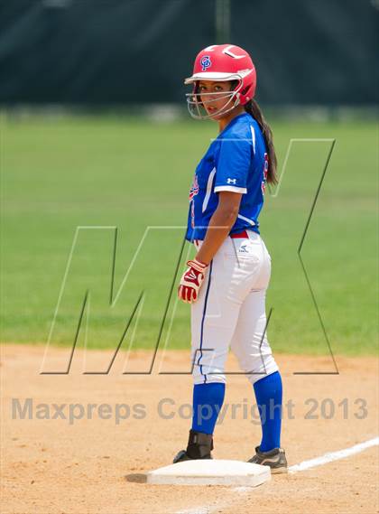 Thumbnail 1 in Leander vs. Gregory-Portland (UIL 4A Region IV Regional Quarter Finals) photogallery.