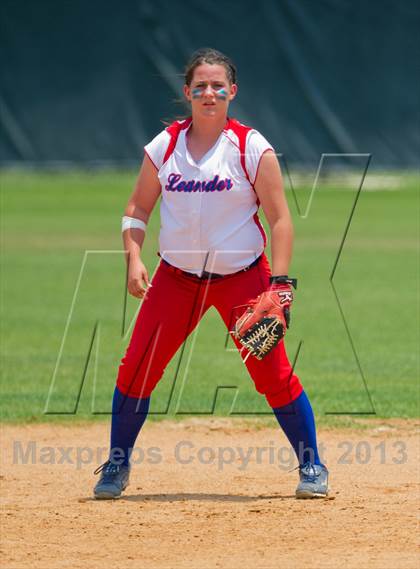 Thumbnail 3 in Leander vs. Gregory-Portland (UIL 4A Region IV Regional Quarter Finals) photogallery.
