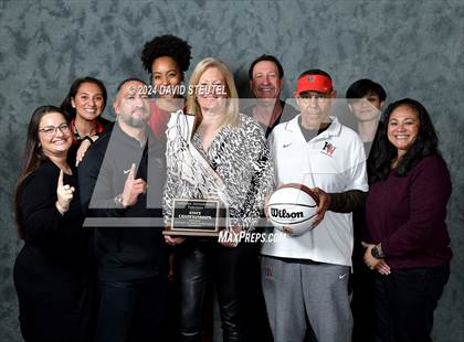 Thumbnail 2 in Harvard-Westlake (CIF State D2 Awards) photogallery.
