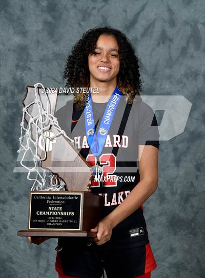 Thumbnail 1 in Harvard-Westlake (CIF State D2 Awards) photogallery.