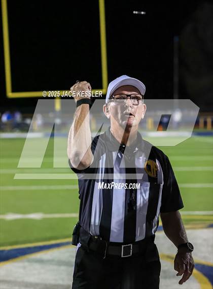 Thumbnail 2 in Summit @ Agoura (CIF-SS Div. 6 Playoff) photogallery.