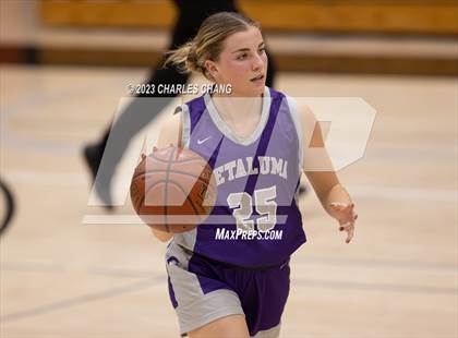 Thumbnail 3 in Petaluma vs Windsor (Windsor Holiday Classic) photogallery.
