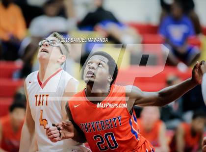 Thumbnail 2 in Taft vs. University photogallery.