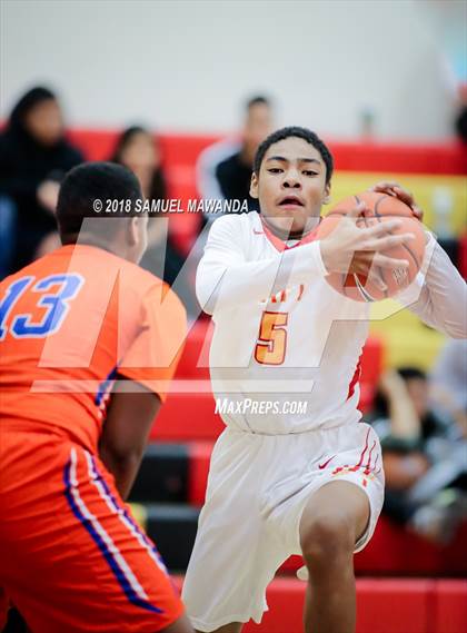 Thumbnail 2 in Taft vs. University photogallery.
