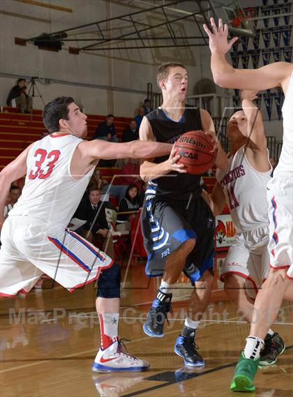 Thumbnail 3 in Rocklin vs. St. Ignatius (Father Barry Classic) photogallery.