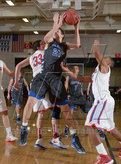 Thumbnail 3 in Rocklin vs. St. Ignatius (Father Barry Classic) photogallery.
