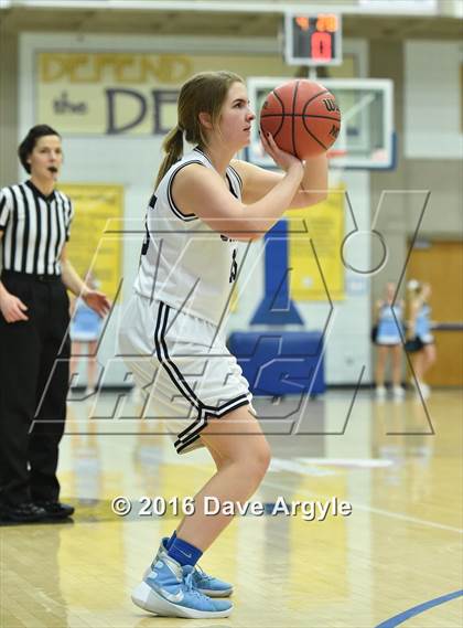 Thumbnail 2 in Salem Hills vs. Timpview (UHSAA 4A First Round) photogallery.