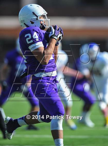 Thumbnail 3 in Mahopac @ New Rochelle (Section 1 Class AA Quarterfinal) photogallery.