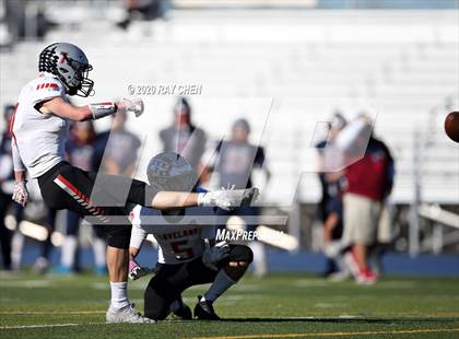 Thumbnail 3 in Loveland @ Dakota Ridge (CHSAA 4A Semifinal) photogallery.