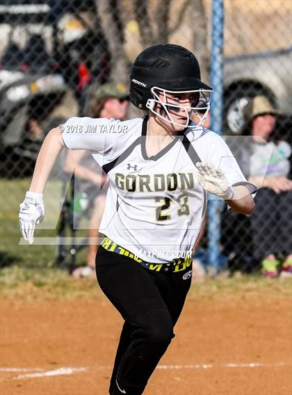 Thumbnail 3 in Gordon @ Lipan photogallery.