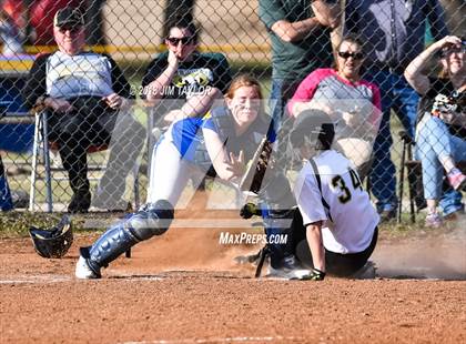 Thumbnail 3 in Gordon @ Lipan photogallery.