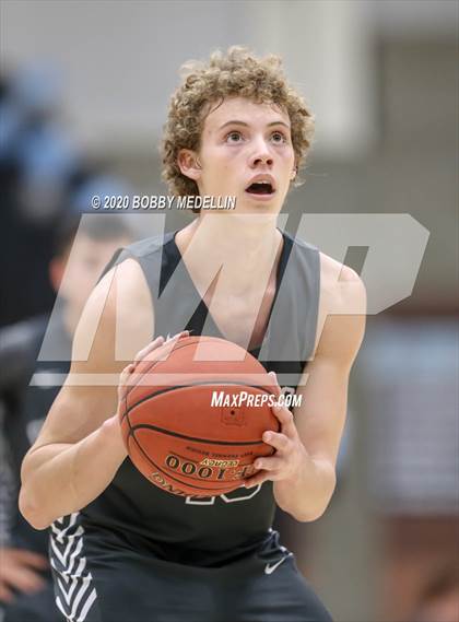Thumbnail 2 in Clovis East @ Clovis North photogallery.