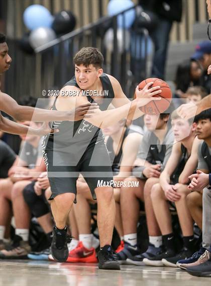Thumbnail 1 in Clovis East @ Clovis North photogallery.