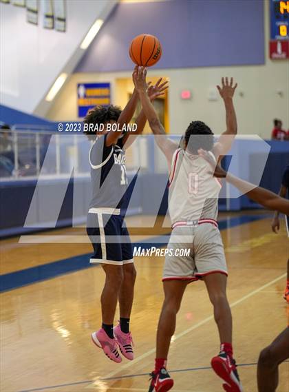 Thumbnail 2 in Baker vs. Biloxi photogallery.